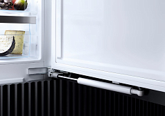 Встраиваемый морозильник Miele FNS 7740 D