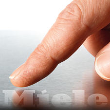 Защита от отпечатков пальцев CleanSteel