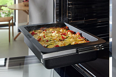 Комби-пароварка Miele DGC 7250 CLST