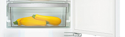 Встраиваемый холодильник Miele KFN 7734 E