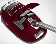 Пылесос Miele Complete C3 Active tayperry red