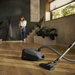 Пылесос Miele Classic C1 SBAF5 Junior PowerLine серый