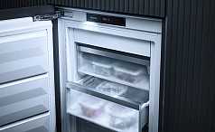 Встраиваемый морозильник Miele FNS 7794 E