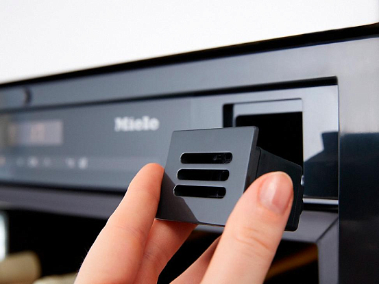 Встраиваемый винный холодильник Miele KWT 6722 iGS OBSW preview 10